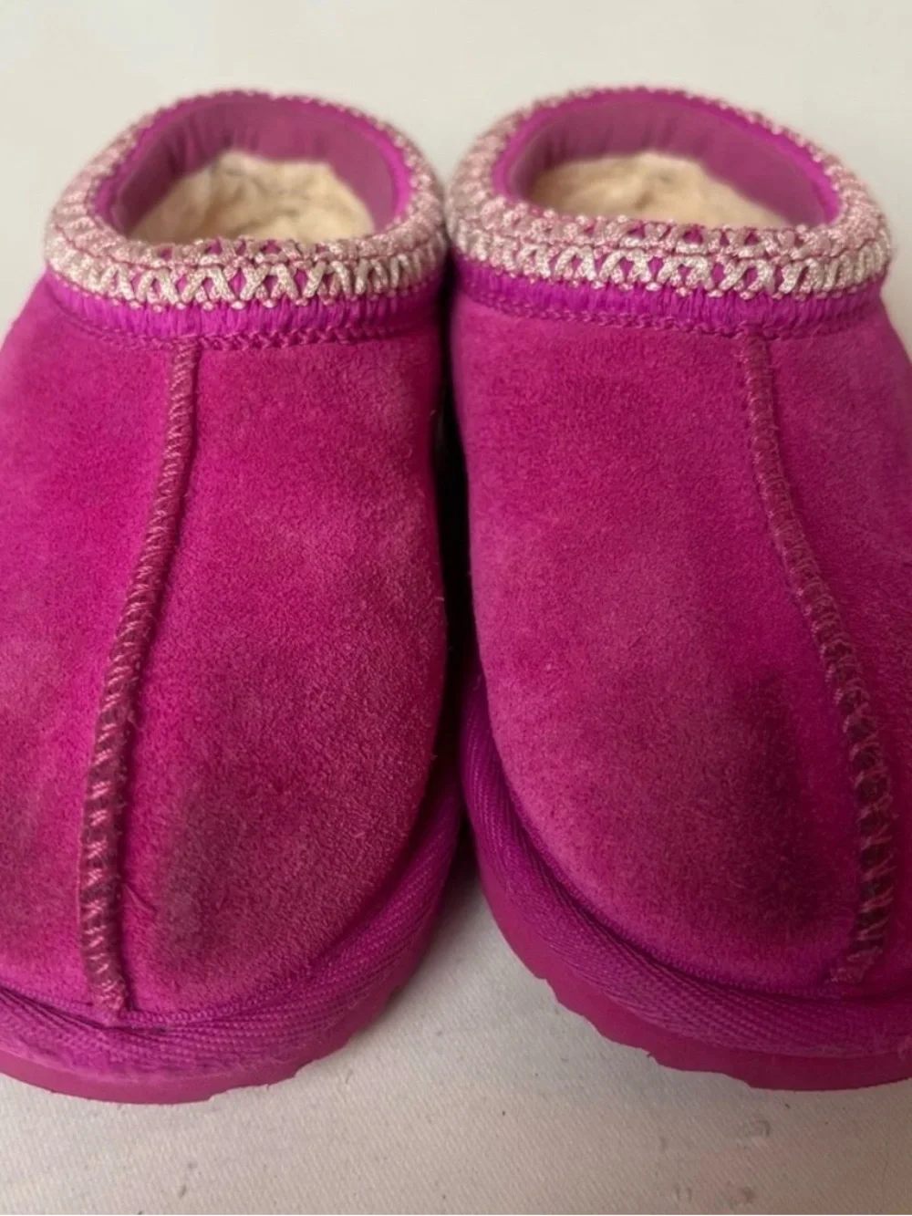 UGG Kids Hot Pink Suede Shearling-Lined Clog Slippers